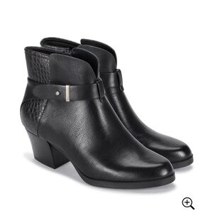 NEW BARETRAPS LANE ANKLE BOOTIES
